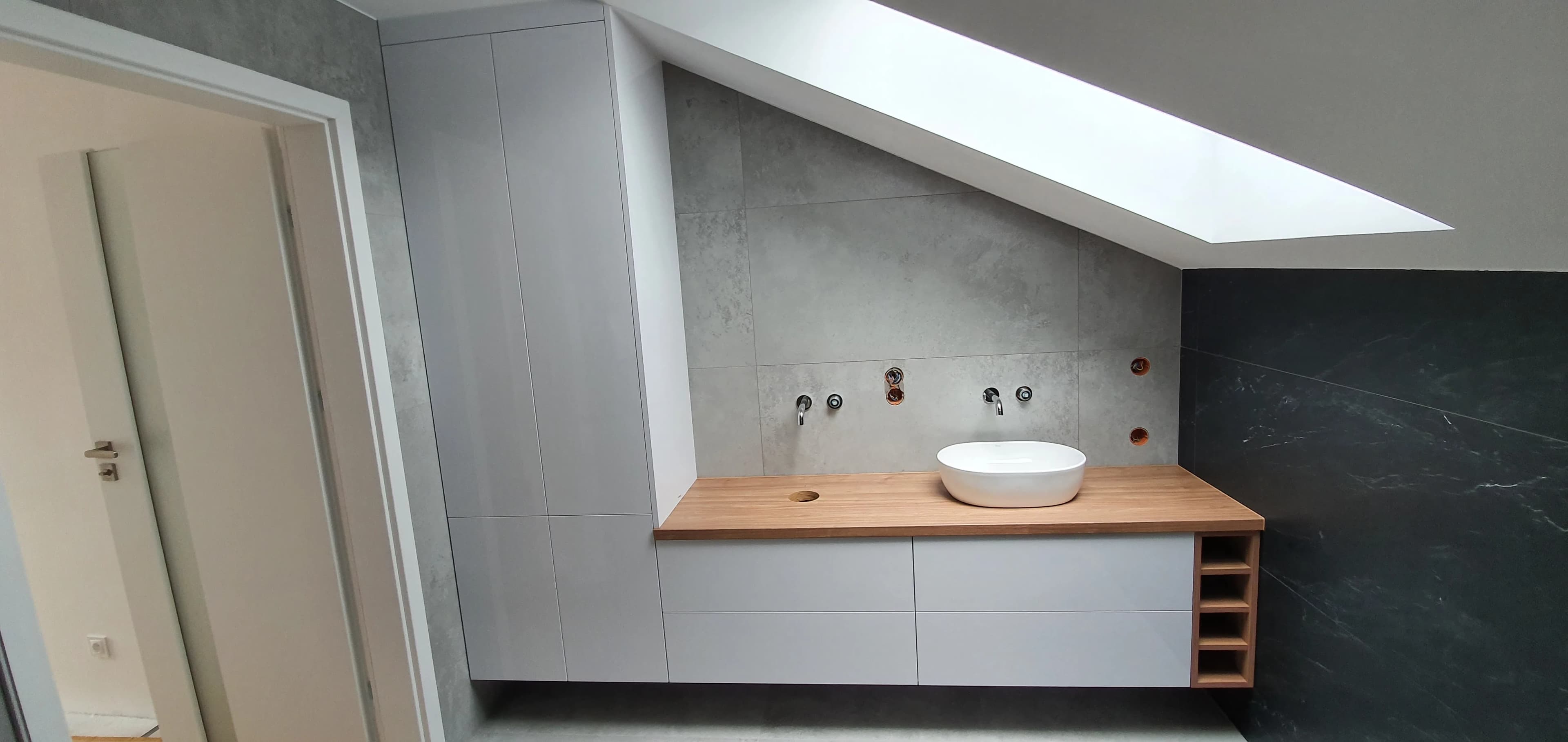 Lazienka Szara Drewno Nowoczesna Szafki - Stolarnia Pablo Słupsk